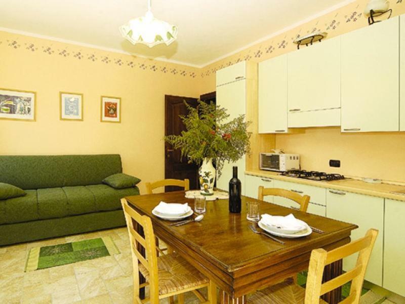 Agriturismo Cascina Anri Mango Exteriér fotografie